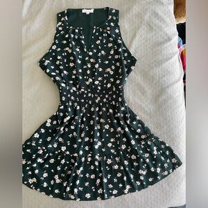 Social Lite Rayon short dress. Sleeveless  button at neckline Size 8-10